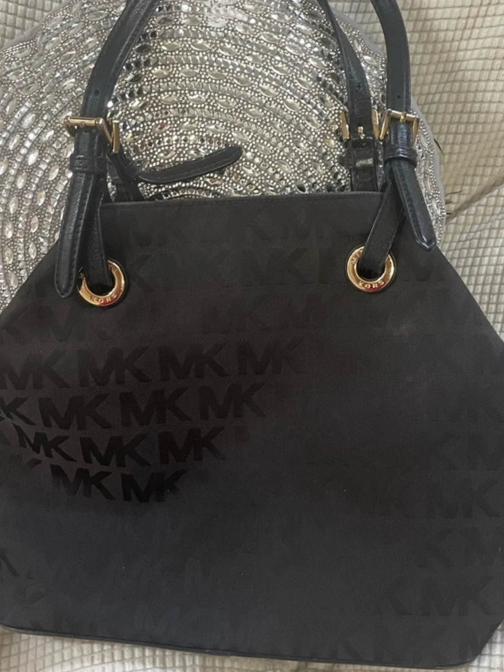 Michael Kors Black MK Logo Shoulder Tote with Gold Hardware. Like New💕💕